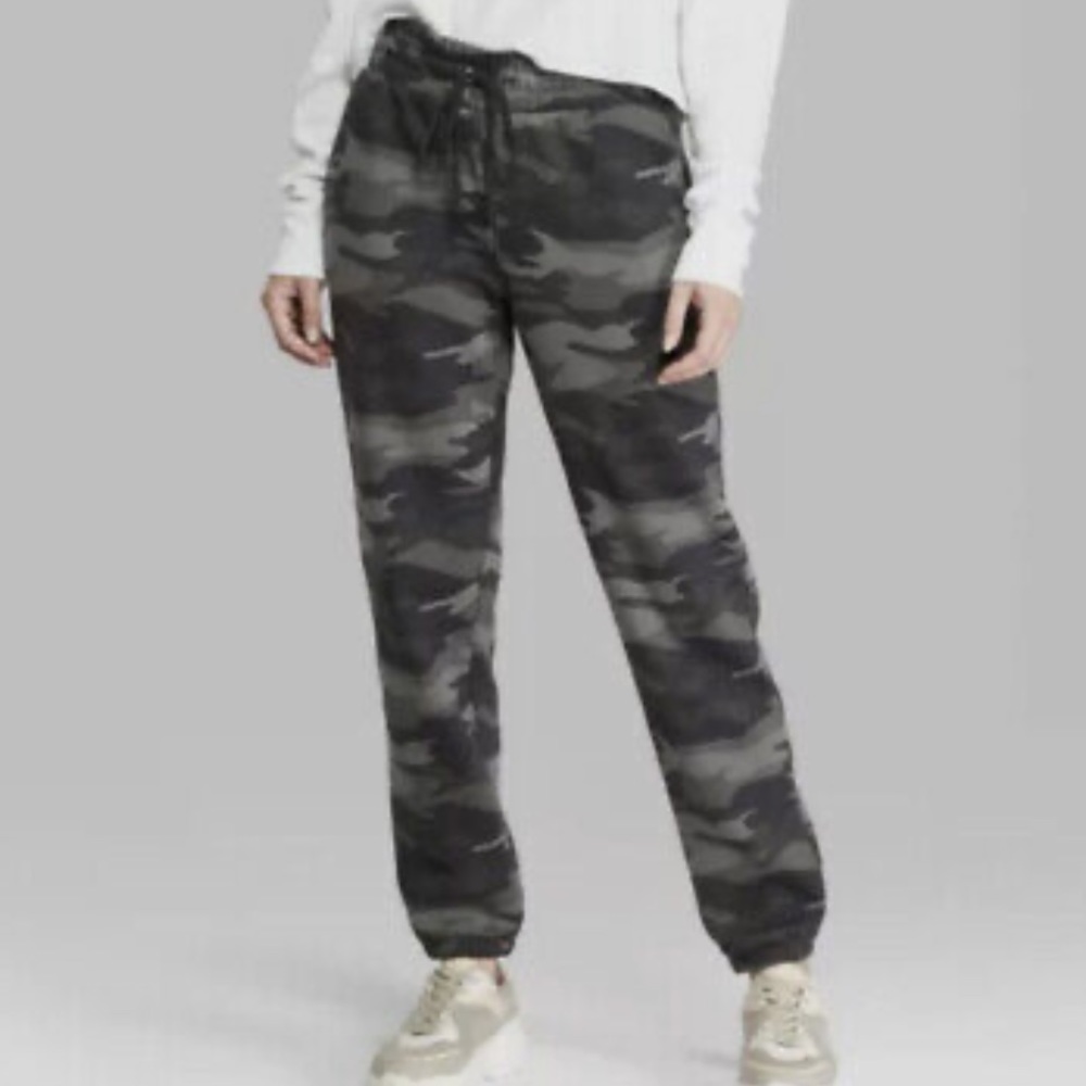 Wild Fable Camo Sweatpants